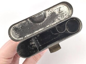 Reinigungsgerät 34 der Wehrmacht. Leerer Behälter, ohne Herstellerbezeichnung