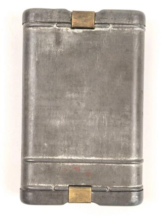 Reinigungsgerät 34 der Wehrmacht. Leerer...