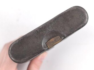 Reinigungsgerät 34 der Wehrmacht. Leerer Behälter, ohne Herstellerbezeichnung