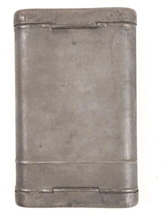Reinigungsgerät 34 der Wehrmacht. Leerer...