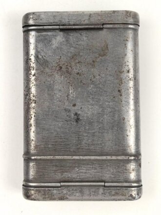Reinigungsgerät 34 der Wehrmacht. Leerer...