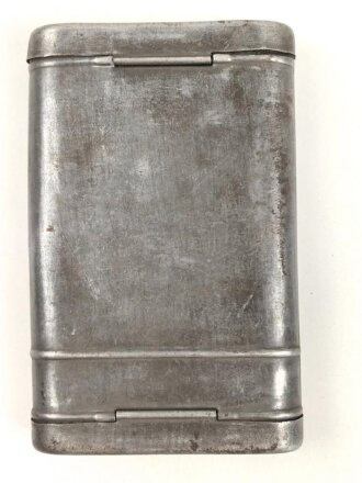 Reinigungsgerät 34 der Wehrmacht. Leerer...