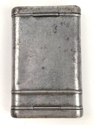 Reinigungsgerät 34 der Wehrmacht. Leerer...
