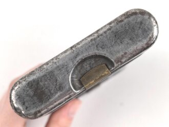 Reinigungsgerät 34 der Wehrmacht. Leerer Behälter, ohne Herstellerbezeichnung