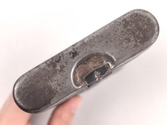 Reinigungsgerät 34 der Wehrmacht. Leerer Behälter, Hersteller "64"