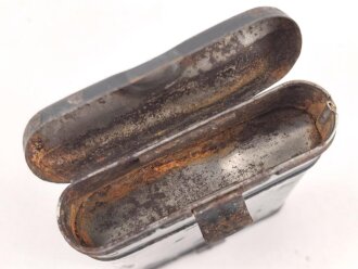 Reinigungsgerät 34 der Wehrmacht. Leerer Behälter, Hersteller "cnx" Luftwaffenblauer Originallack