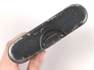 Reinigungsgerät 34 der Wehrmacht. Leerer Behälter, Hersteller "cmr41" Luftwaffenblauer Originallack