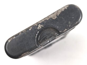 Reinigungsgerät 34 der Wehrmacht. Leerer Behälter, Hersteller "ab41" Luftwaffenblauer Originallack