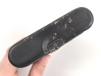 Reinigungsgerät 34 der Wehrmacht. Leerer Behälter, Hersteller "cnx" Luftwaffenblauer Originallack