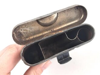 Reinigungsgerät 34 der Wehrmacht. Leerer Behälter, Hersteller "arr43" Luftwaffenblauer Originallack