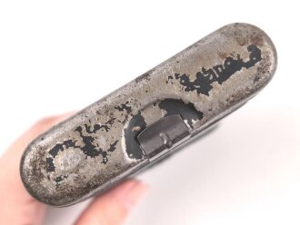 Reinigungsgerät 34 der Wehrmacht. Leerer Behälter, Hersteller "arr42" Luftwaffenblauer Originallack