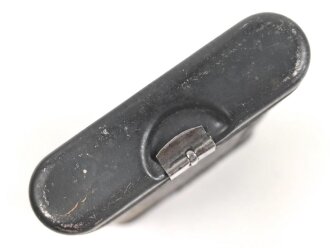 Reinigungsgerät 34 der Wehrmacht. Leerer Behälter, Hersteller "ab44" Luftwaffenblauer Originallack