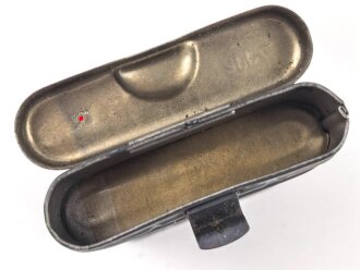 Reinigungsgerät 34 der Wehrmacht. Leerer Behälter, Hersteller "arr4" Luftwaffenblauer Originallack