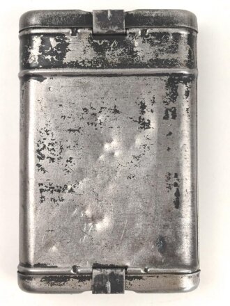Reinigungsgerät 34 der Wehrmacht. Leerer...