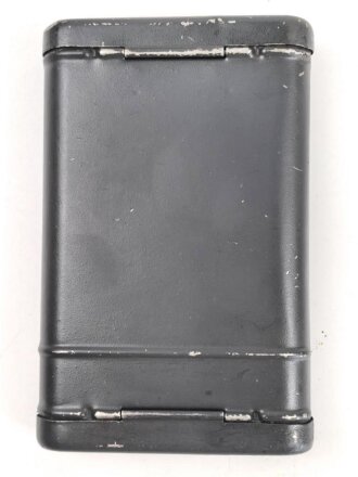 Reinigungsgerät 34 der Wehrmacht. Leerer...