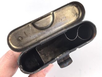 Reinigungsgerät 34 der Wehrmacht. Leerer Behälter, Hersteller "Ky41" Luftwaffenblauer Originallack