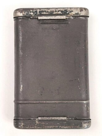 Reinigungsgerät 34 der Wehrmacht. Leerer...