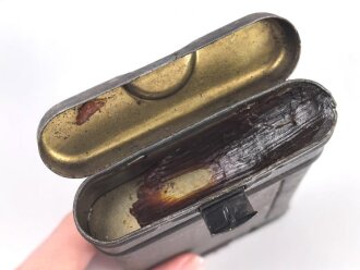 Reinigungsgerät 34 der Wehrmacht. Leerer Behälter, Hersteller "ab43" Luftwaffenblauer Originallack