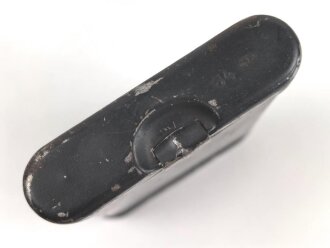 Reinigungsgerät 34 der Wehrmacht. Leerer Behälter, Hersteller "64" Luftwaffenblauer Originallack