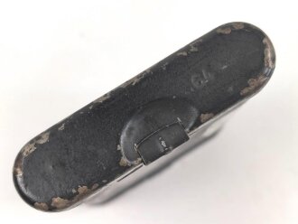Reinigungsgerät 34 der Wehrmacht. Leerer Behälter, Hersteller "64" Luftwaffenblauer Originallack