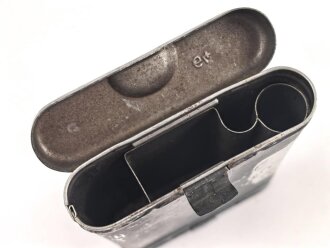 Reinigungsgerät 34 der Wehrmacht. Leerer Behälter, Hersteller "64" Luftwaffenblauer Originallack