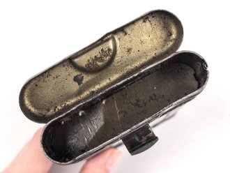 Reinigungsgerät 34 der Wehrmacht. Leerer Behälter, Hersteller "cnx" Luftwaffenblauer Originallack