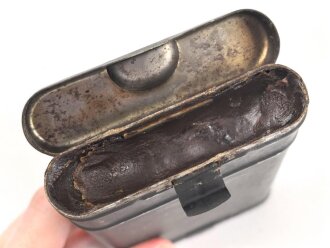 Reinigungsgerät 34 der Wehrmacht. Leerer Behälter, Hersteller "G.Appel" Luftwaffenblauer Originallack