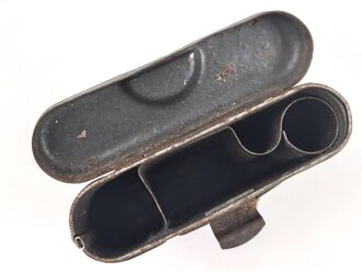 Reinigungsgerät 34 der Wehrmacht. Leerer Behälter, Hersteller "ab42" Luftwaffenblauer Originallack