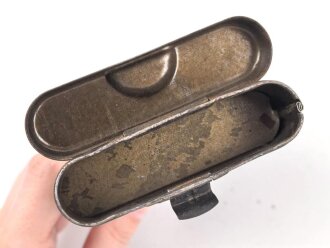 Reinigungsgerät 34 der Wehrmacht. Leerer Behälter, Hersteller "ab44" Luftwaffenblauer Originallack