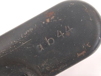 Reinigungsgerät 34 der Wehrmacht. Leerer Behälter, Hersteller "ab44" Luftwaffenblauer Originallack