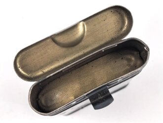 Reinigungsgerät 34 der Wehrmacht. Leerer Behälter, Hersteller "arr4" Luftwaffenblauer Originallack