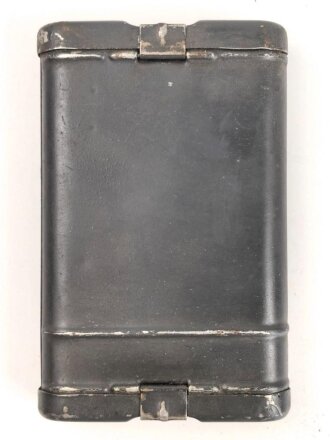 Reinigungsgerät 34 der Wehrmacht. Leerer Behälter, Hersteller "64" Luftwaffenblauer Originallack