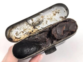 Reinigungsgerät 34 der Wehrmacht. Leerer Behälter, Hersteller "64" Luftwaffenblauer Originallack