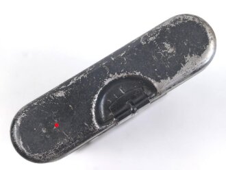 Reinigungsgerät 34 der Wehrmacht. Leerer Behälter, Hersteller "HAWIG 1940" Luftwaffenblauer Originallack