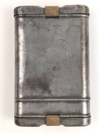 Reinigungsgerät 34 der Wehrmacht. Leerer...
