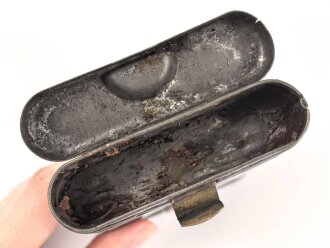 Reinigungsgerät 34 der Wehrmacht. Leerer Behälter, Hersteller " Hawig"
