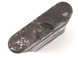 Reinigungsgerät 34 der Wehrmacht. Leerer Behälter, Hersteller "64" Luftwaffenblauer Originallack