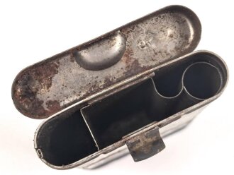 Reinigungsgerät 34 der Wehrmacht. Leerer Behälter, Hersteller "64" Luftwaffenblauer Originallack