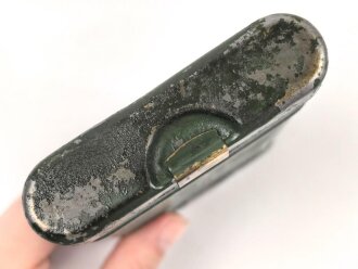 Bundesgrenzschutz,  Behälter von Reinigungsgerät 34 der Wehrmacht. Hersteller "Mundlos 1938", BGS grün überlackiert und mit zusätlicher Beschriftung " 7.62-7.92" versehen