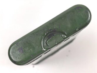 Bundesgrenzschutz,  Behälter von Reinigungsgerät 34 der Wehrmacht. Hersteller "arr4", BGS grün überlackiert und mit zusätlicher Beschriftung " 7.62-7.92" versehen