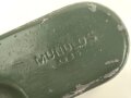Bundesgrenzschutz,  Behälter von Reinigungsgerät 34 der Wehrmacht. Hersteller "Mundlos 1935", BGS grün überlackiert und mit zusätlicher Beschriftung " 7.62-7.92" versehen