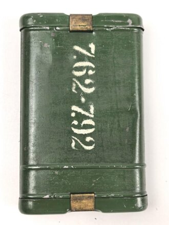 Bundesgrenzschutz,  Behälter von Reinigungsgerät 34 der Wehrmacht. Hersteller "G.Appel", BGS grün überlackiert und mit zusätzlicher Beschriftung " 7.62-7.92" versehen
