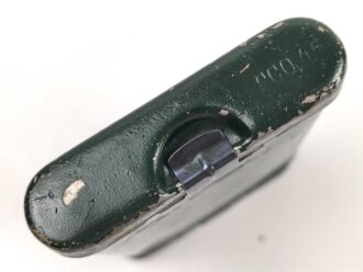 Bundesgrenzschutz,  Reinigungsgerät 34 der Wehrmacht. Hersteller "rco45", BGS grün überlackiert und mit "neuem Inhalt" versehen