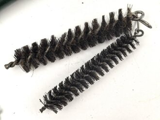 Bundesgrenzschutz,  Reinigungsgerät 34 der Wehrmacht. Hersteller "rco45", BGS grün überlackiert und mit "neuem Inhalt" versehen