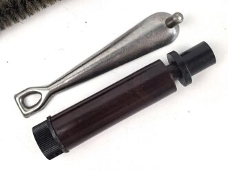 Bundesgrenzschutz,  Reinigungsgerät 34 der Wehrmacht. Hersteller "G.Appel 1938", BGS grün überlac