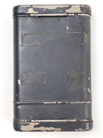 Bundesgrenzschutz oder Polizei nach 1945,  Reinigungsgerät 34 der Wehrmacht. Hersteller "cnx", Originaler Wehrmachtslack, darauf nachträglich angebrachte Beschriftung" 7.62-7.92"  Der Inhalt vollständig nach 1945