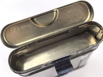 Bundeswehr,  Reinigungsgerät für Gewehr, datiert 1962, Originallack