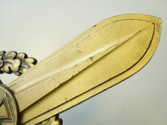 Fahnenspitze Bakelit, als Ersatz für Kriegswichtig eingeschmolzenes Stück aus Buntmetall. Sehr guter Zustand