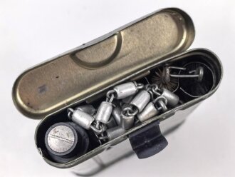Bundeswehr,  Reinigungsgerät für Gewehr, datiert 1959. Originallack