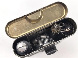 Bundeswehr,  Reinigungsgerät für Gewehr, datiert 1962, Originallack
